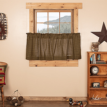 Rustic Swags & Tiers